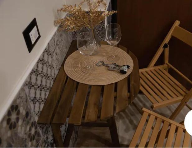 Casina Via Foria Bed & Breakfast เนเปิลส์ ภายนอก รูปภาพ
