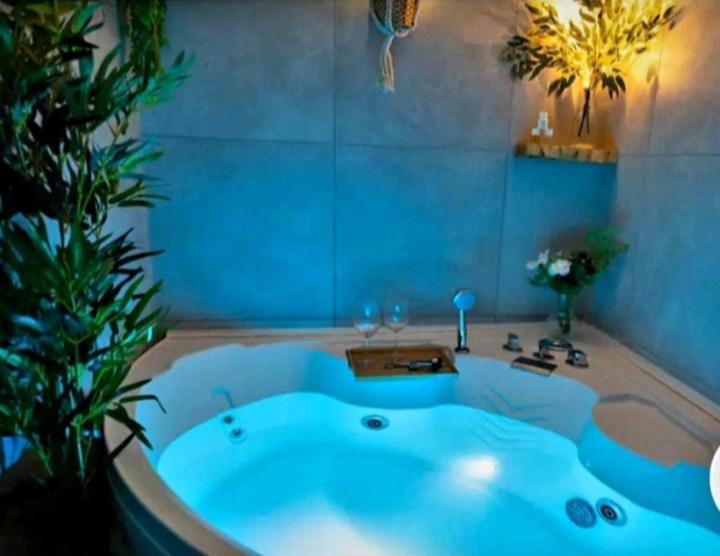 Casina Via Foria Bed & Breakfast เนเปิลส์ ภายนอก รูปภาพ