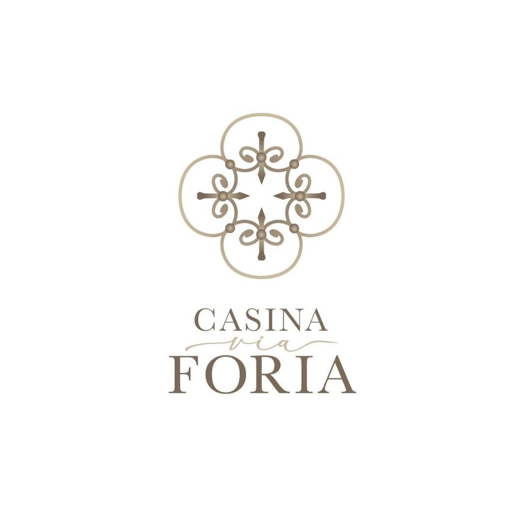 Casina Via Foria Bed & Breakfast เนเปิลส์ ภายนอก รูปภาพ